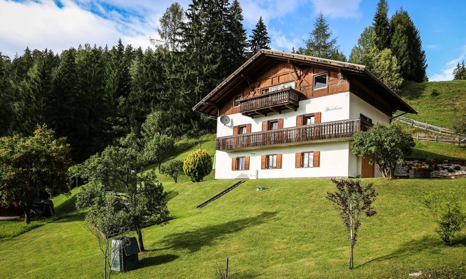 Obereggen Apartment | Waldhaus-nature-hiking-skiing