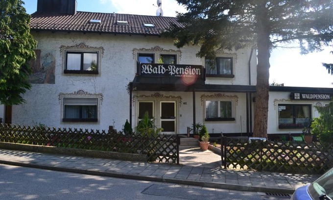 Regenstauf Bed & Breakfast | Waldpension