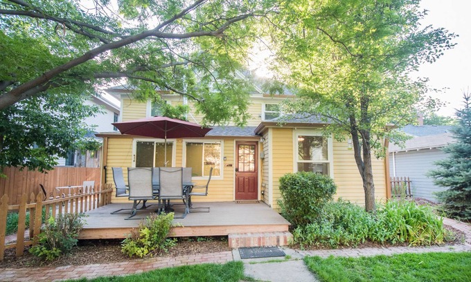 Old Town West House | Walk Everywhere - Art, Restaurants, Poudre River