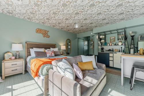 Table Rock Apartment | Walk-in Studio w Patio, Pets OK!