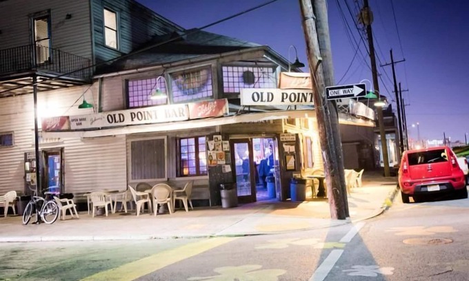 Algiers Point Apartment | Walk to Ferry, 3.5 blks away-7 minute ride to French Quarter