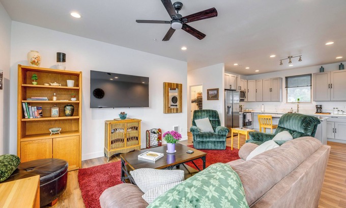Garibaldi Apartment | Walk to Marina: Tillamook Bay Apt w/Water Views!