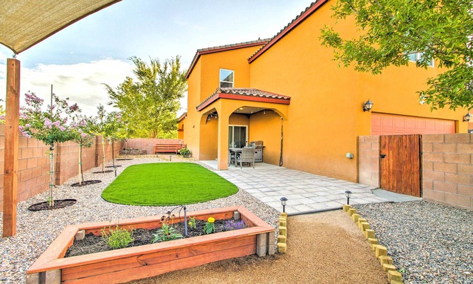 Mesa Del Sol Innovation Park House | Walk to Netflix Studios: Updated ABQ Getaway!