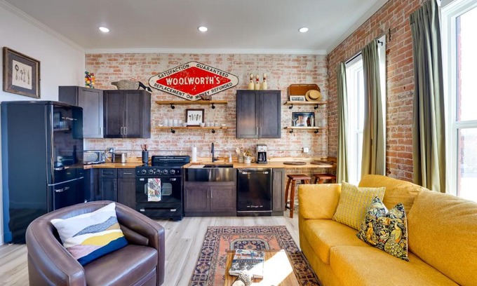 Emmett Apartment | Walk to Shops and Eats Charming Dtwn Emmett Apt!
