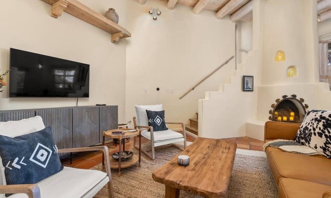 Northeast Santa Fe Condo | Walk to the Plaza, Stunning Views