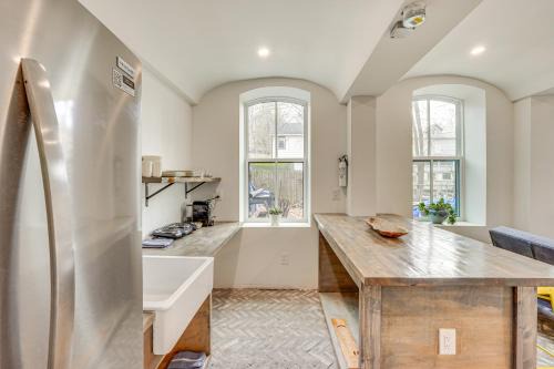 Connelly Apartment | Walk to Waterfront Chic Hudson Valley Garden Apt