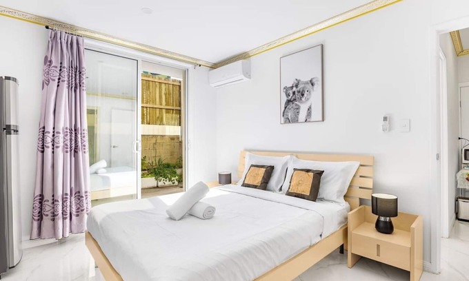 Cannon Hill House | Walkable Convenience! Dual studio @Cannon Hill