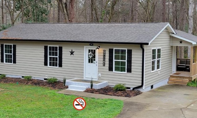 Waxhaw House | Walkable Waxhaw