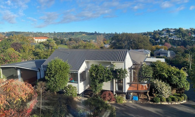 Nelson South Cottage | Walking distance to central Nelson, a sun-drenched cottage with views to the sea