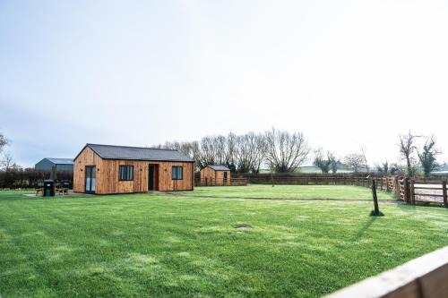 Radbourne House | Walnut Lodge