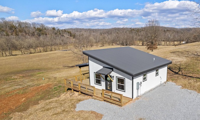 Huntsville Cabin | War Eagle Creek Retreat- Cabin on the Creek- Private but close to everything