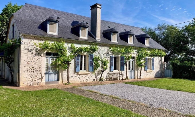 Nousty House | Warm and authentic cottage between Pau and Lourdes for 7 people