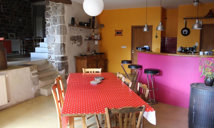 Laboule House | Warm and welcoming family home