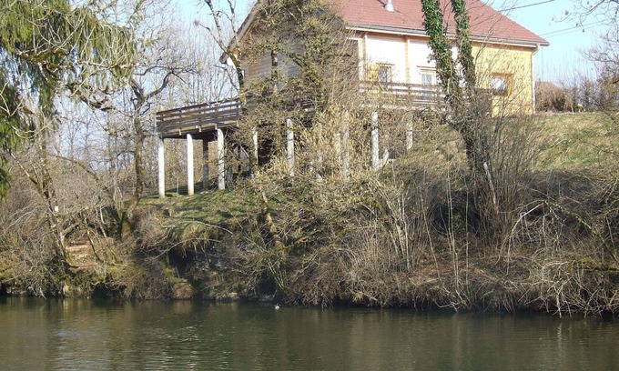 Sirod Ski Chalet | Warm cottage 3 bedrooms riverside