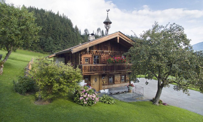 Fuegenberg Ski Chalet | Warm feel-good house, 3 top ski areas, playground