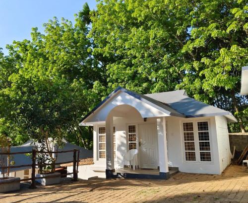 Vayittiri Resort | Warmlite Resort