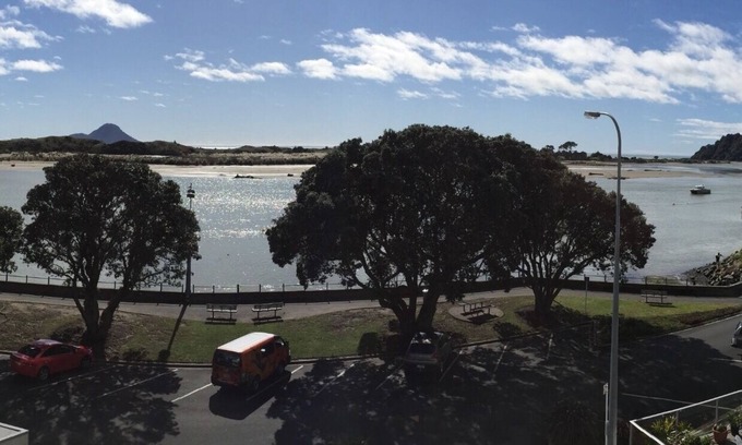 Whakatane Apartment | WARU Whakatane: Waterfront Apartment, Restful and Uplifting