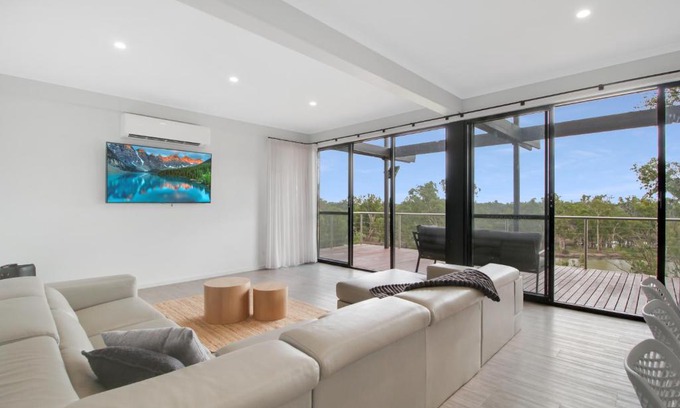 Murtho House | Warwilla Cliff Home