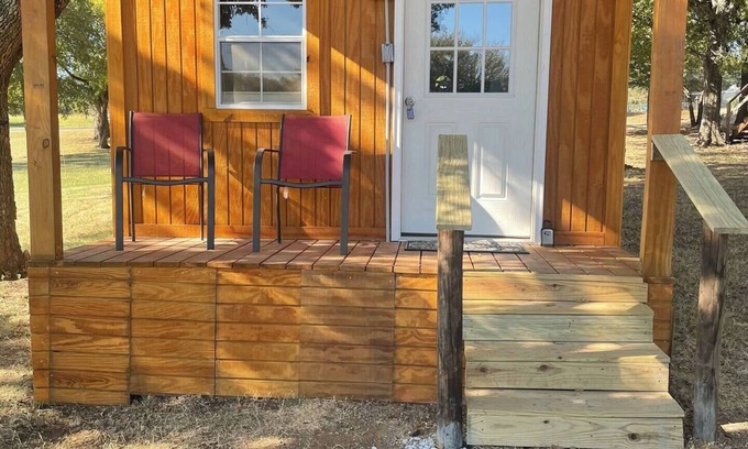 Kingston Cabin | Washita Point/Nightly Rental/Rustic Tiny House