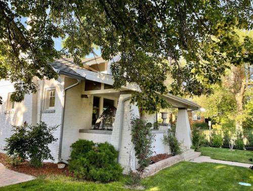 Washington Park West Apartment | WashPark Garden Level Apartment - Unit B
