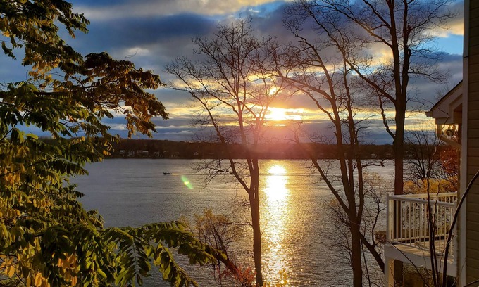 Saint-Andre-d'Argenteuil House | Waterfront, private beach, dock, view and great comfort SPA + Fireplace