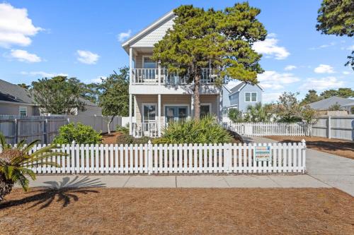 Crystal Beach House | Waterfall Cottage by Newman-Dailey