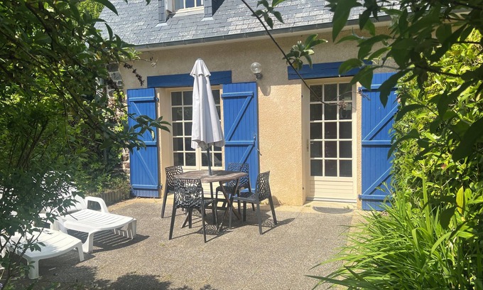 Etables-sur-Mer House | Waterfront house 50 m from the Moulin beach, 700m² grounds