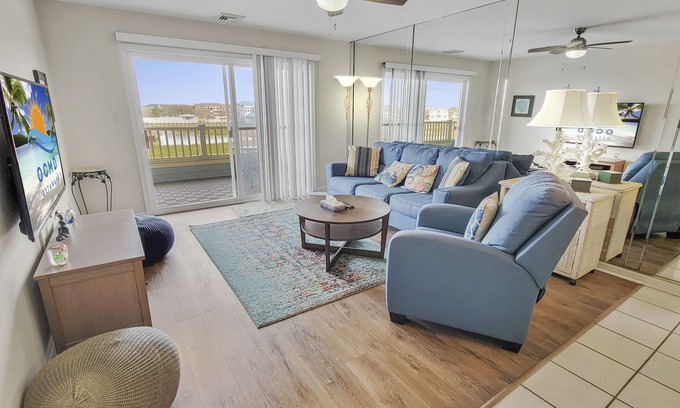 Heron Harbour Isle Condo | Waterfront 2 Bedroom with Pool - sleeps 8! Heron Harbour 203