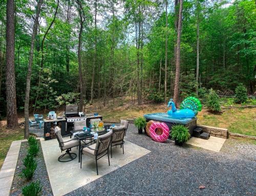 Sautee Nacoochee House | Waterfront A-Frame Cabin w Hot Tub, Outdoor Kitchen, Firepit Near Hiking & ATV Trails - 10 mins to Helen, GA