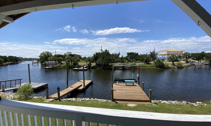 Crawfordville House | Waterfront -Beautiful sunsets, great fishing, scalloping & bird watching