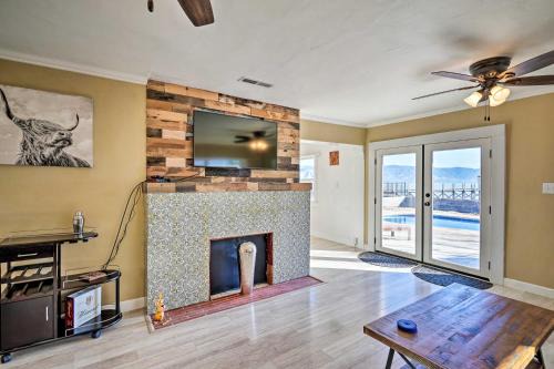 North Lakeport House | Waterfront Cottage with Private Pool and Lake View!