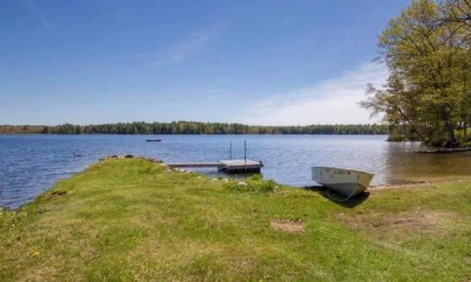 Jefferson House | Waterfront, dog-friendly home on Damariscotta Lake with sunrise view