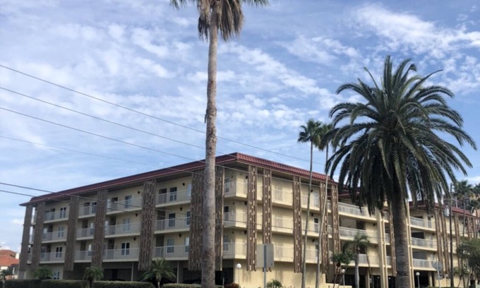 Island Estate Condo | Waterfront Florida Condo