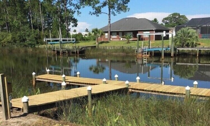 Florida Panhandle House | Waterfront Home With Boat Dock, Kayaks, Fishing Poles and More!