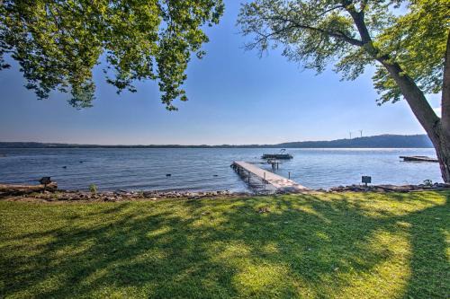 Wrightsville House | Waterfront Home with Hot Tub in Wrightsville!