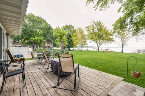 Elwood House | Waterfront Johnson Lake Getaway with Fire Pit!
