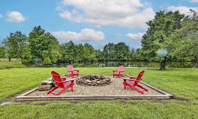 Nevada Cabin | Waterfront Missouri Escape w/Private Pond & Dock!