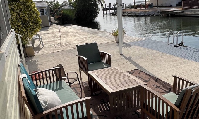 Sexton Cove Estates House | Waterfront Mobile Home -Key Largo florida