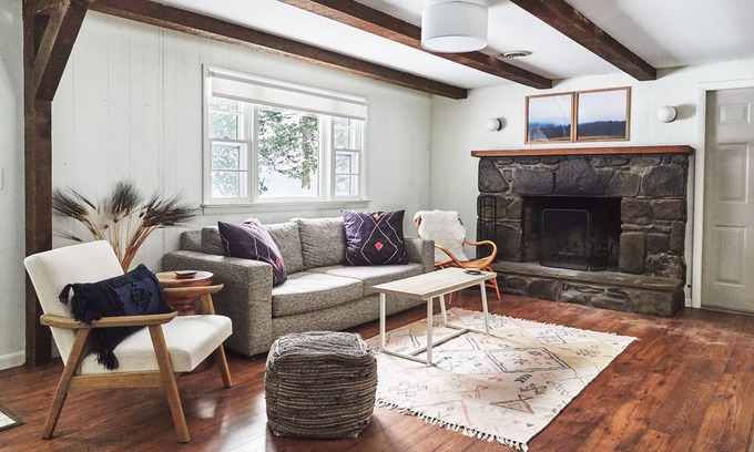 Shandaken Cottage | Waterfront Modern Cabin - BLAK House