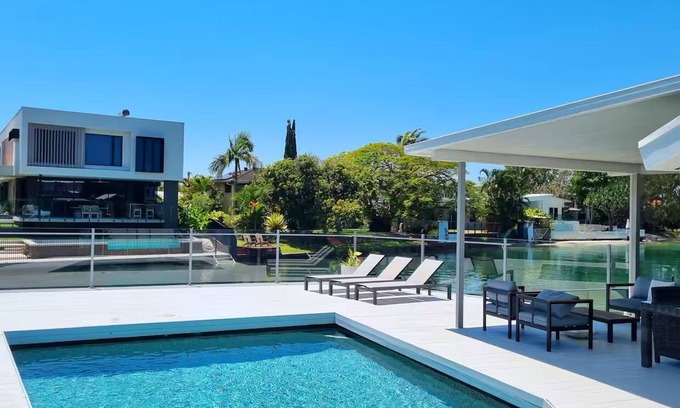 Palm Beach House | Waterfront Oasis Palm Beach 4BR, Pool & Spa