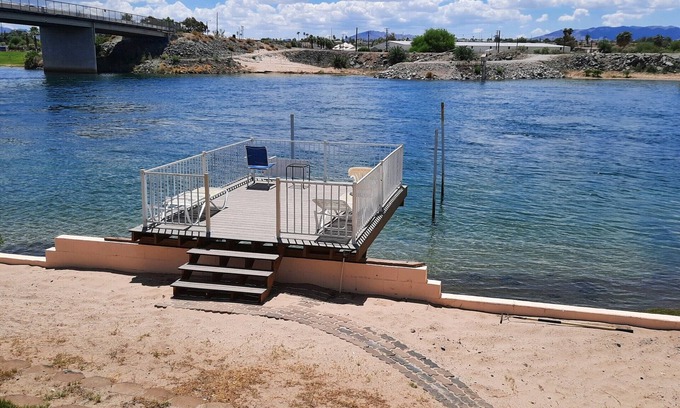 Mohave Valley House | WATERFRONT,PRIVATE BOAT RAMP,SANDY BEACH ,GATED COMMUNITY, 3.5 bedrooms, 2 bath