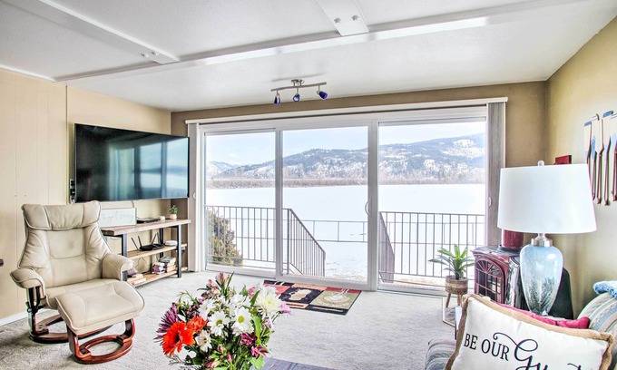 Sandpoint Condo | Waterfront Sandpoint Vacation Rental: Lake Access!