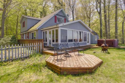 Glenn Haven Shores House | Waterfront South Haven Home with Beach Access!