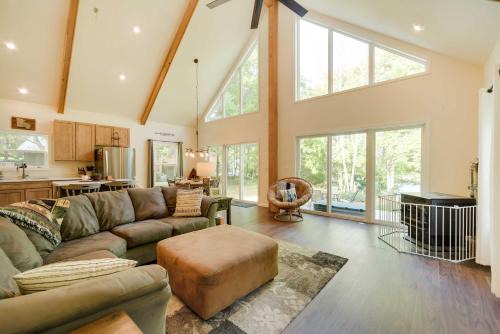 Webster House | Waterfront Webster Cabin with Dock on Warner Lake!