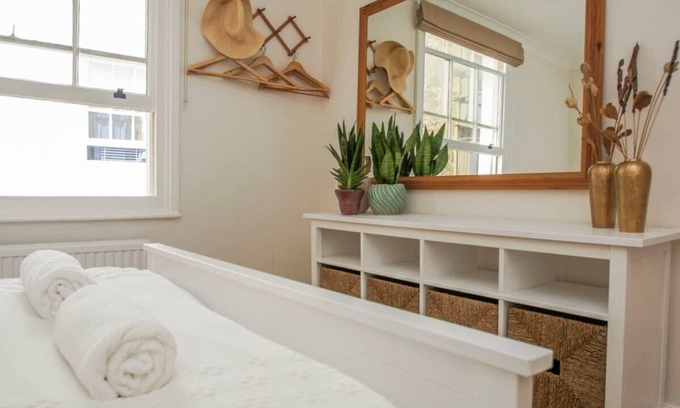 Hove Apartment | Waterloo Apartment | by Brighton Holiday Lets