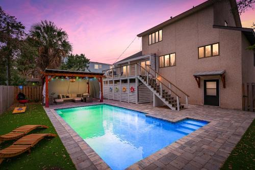 East Beach House | Waters Edge - 1808 Ocean Road