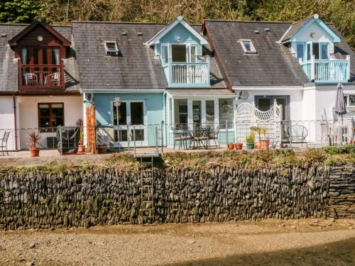 Little Petherick House | Waterside Cottage