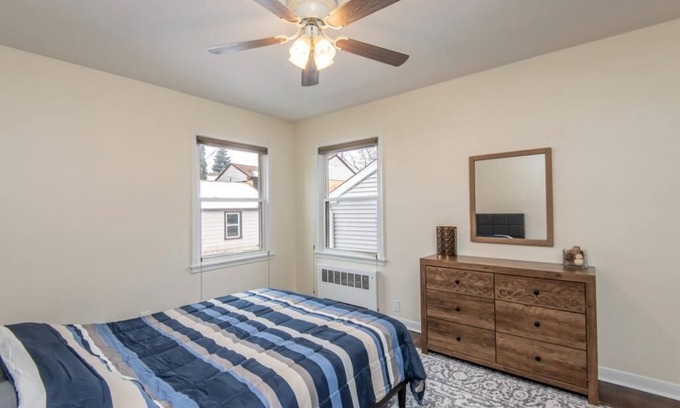 Wauwatosa Apartment | Wauwatosa Duplex in Perfect Location