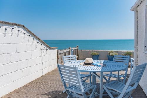 Sandgate House | Wave Cottage by Bloom Stays