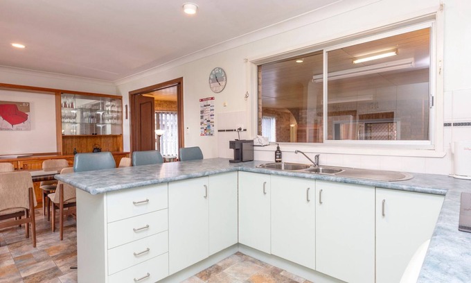 Hawks Nest House | Wayila - Riverfront - Pet Friendly